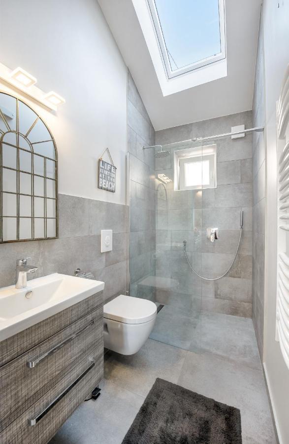 Jully Apartment With Swimming Pool Babino Polje Exteriör bild